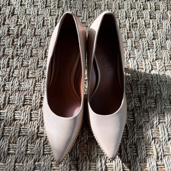 Coach Samantha leather pointed stiletto pumps in Pale Blush NWOT - Picture 6 of 12